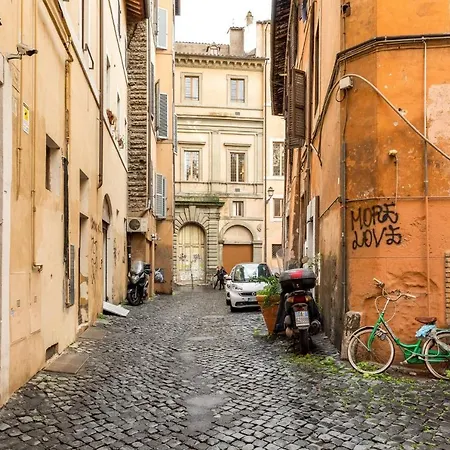 Right In The Ancient Historical Center Two Bedrooms Two Bath, Up To 6 Pax * Rome